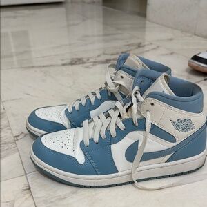 Nike Blue and White Women's Sneakers